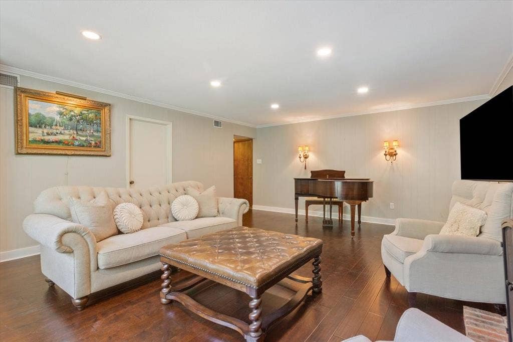 435 ELMWOOD Road, Woodway, TX 76712 435 ELMWOOD Road, Woodway, TX 76712