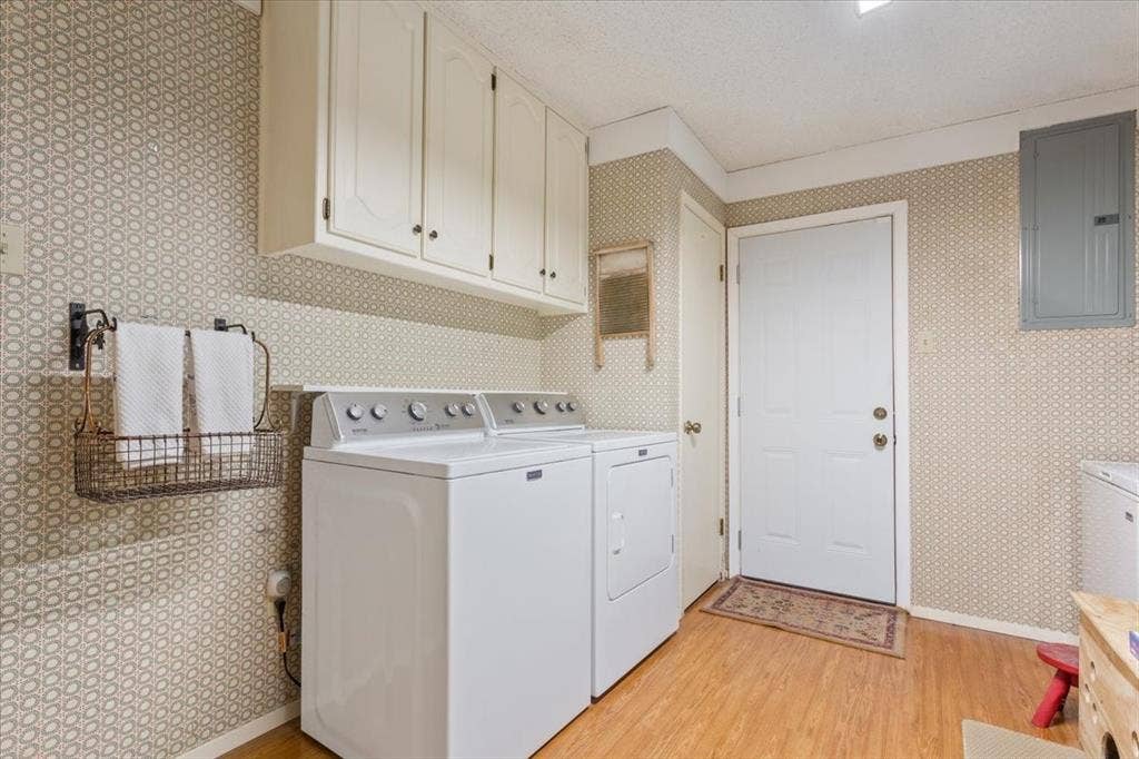 435 ELMWOOD Road, Woodway, TX 76712 435 ELMWOOD Road, Woodway, TX 76712