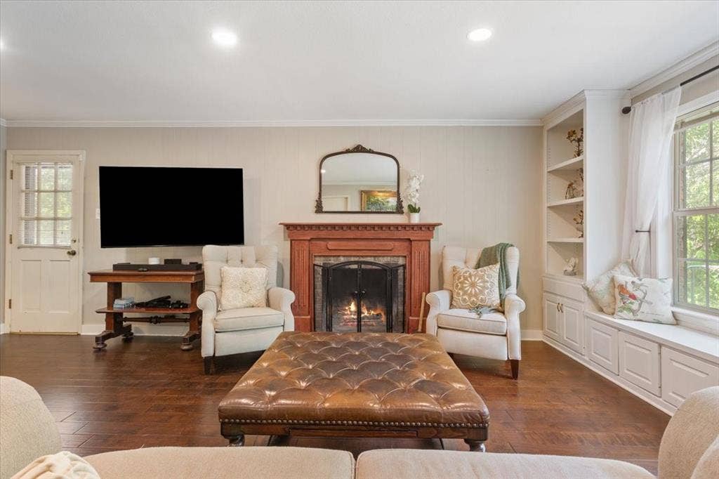 435 ELMWOOD Road, Woodway, TX 76712 435 ELMWOOD Road, Woodway, TX 76712
