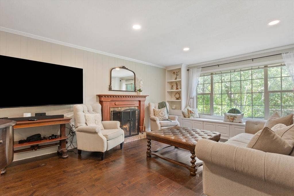 435 ELMWOOD Road, Woodway, TX 76712 435 ELMWOOD Road, Woodway, TX 76712