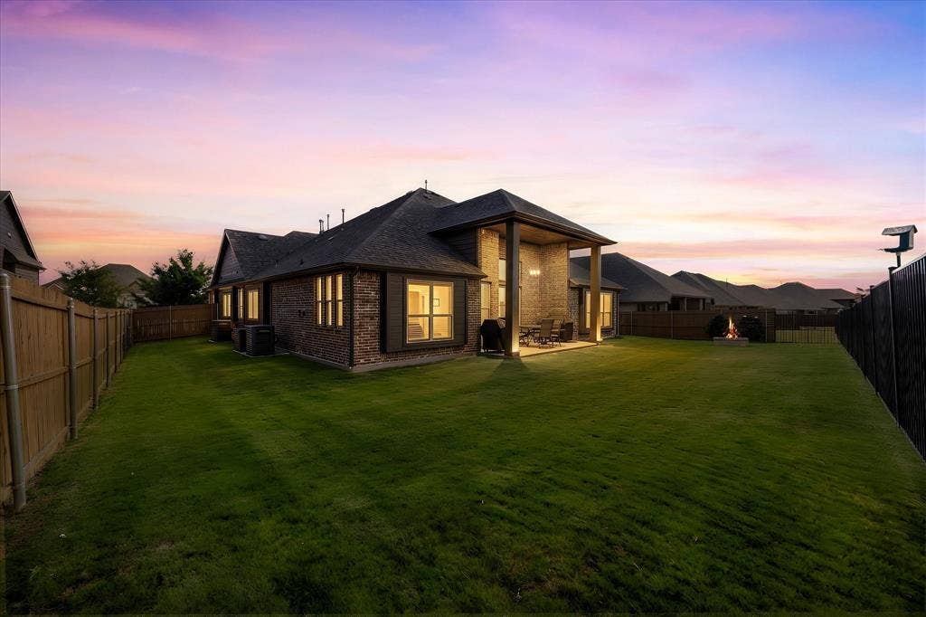 2445 San Marcos Drive, Royse City, TX 75189 2445 San Marcos Drive, Royse City, TX 75189