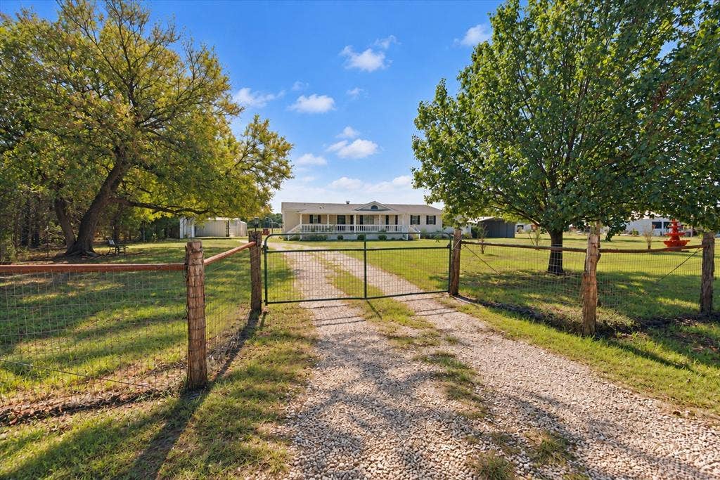 10619 County Road 3080, Purdon, TX 76679 10619 County Road 3080, Purdon, TX 76679