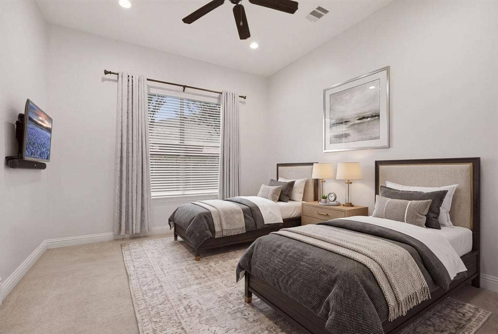 1120 Twin Oaks Drive, Prosper, TX 75078 Guest bedroom 3 shares a full bath with bedroom 4.