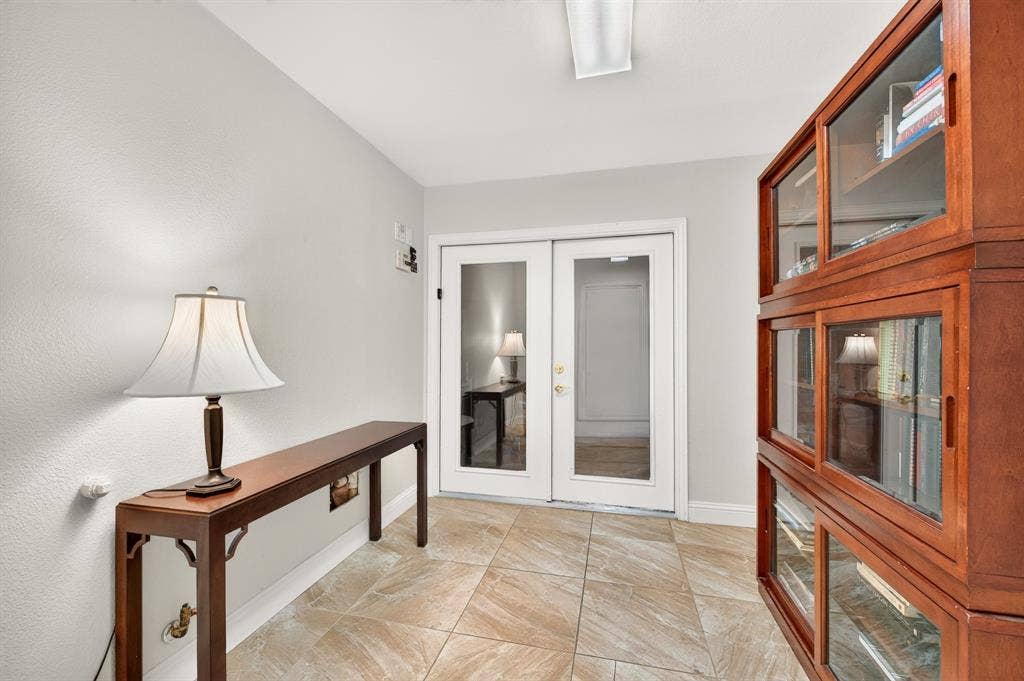 9608 Grandview Drive, Denton, TX 76207
