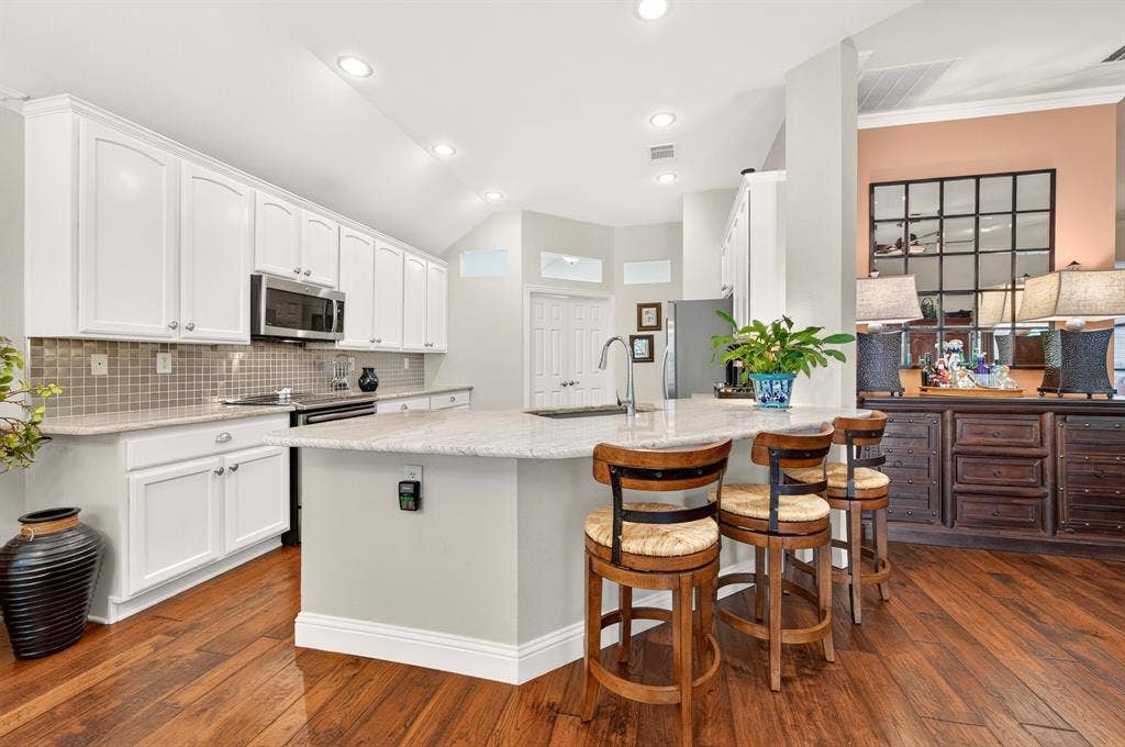 9608 Grandview Drive, Denton, TX 76207