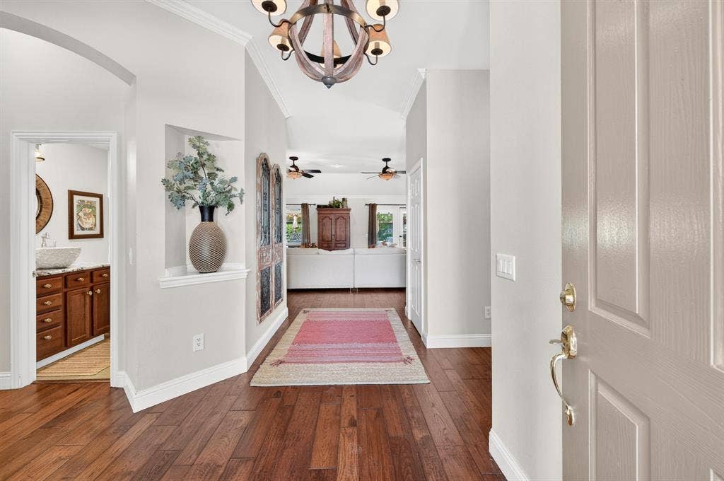 9608 Grandview Drive, Denton, TX 76207