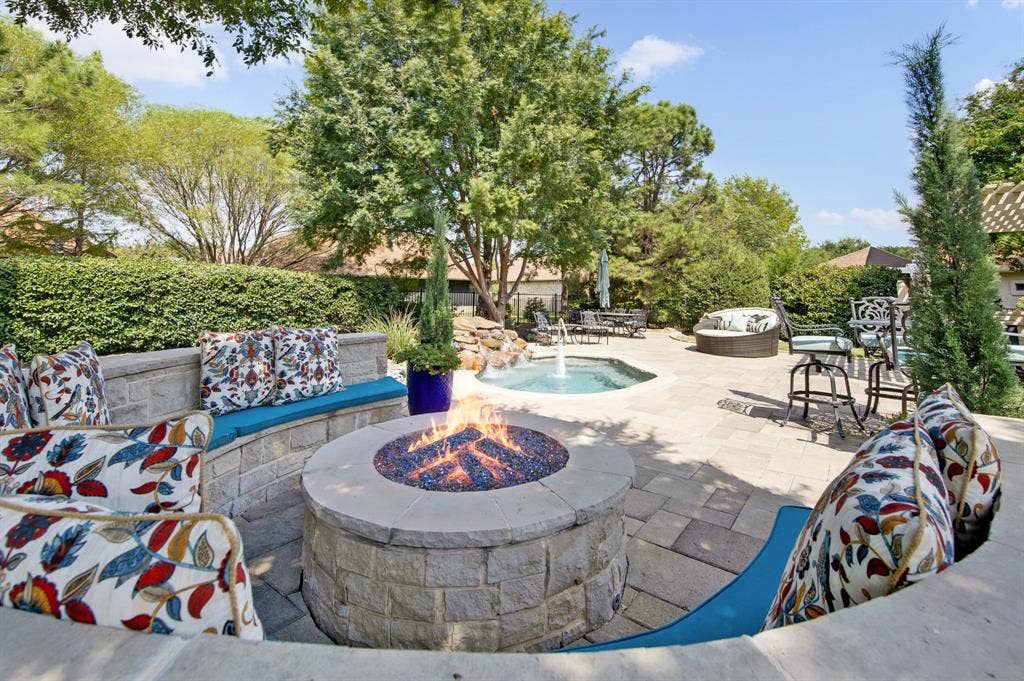 9608 Grandview Drive, Denton, TX 76207
