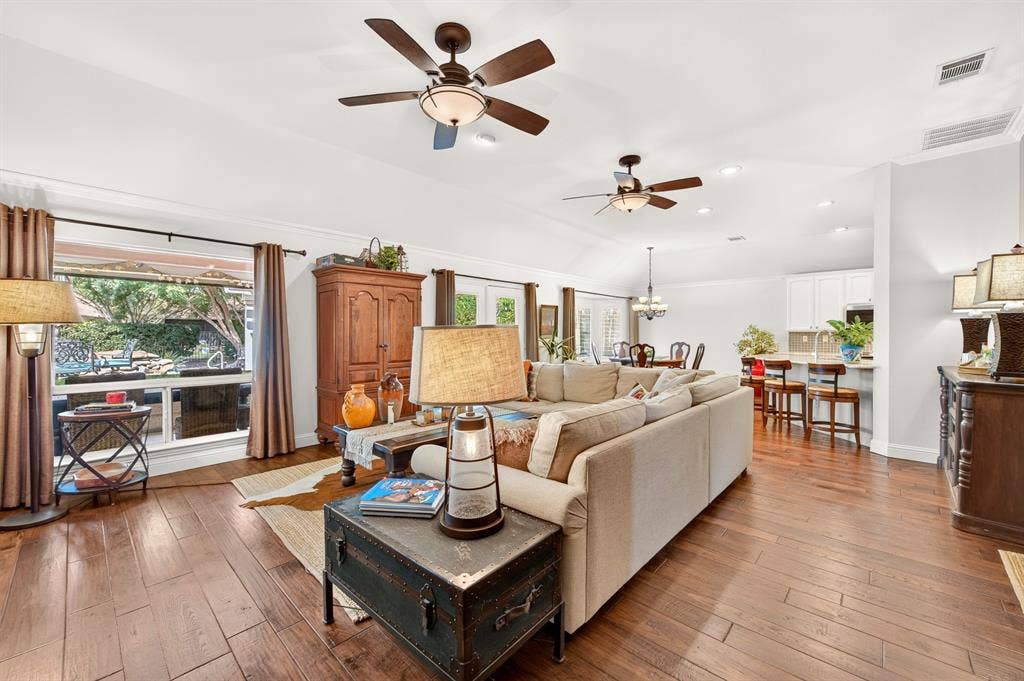 9608 Grandview Drive, Denton, TX 76207