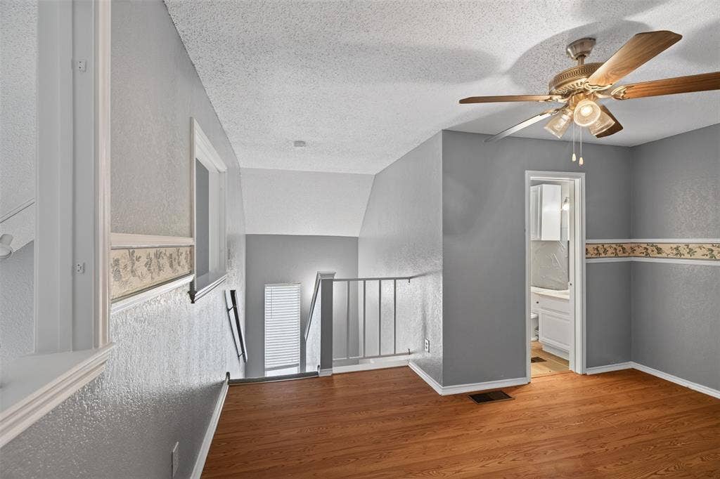 2301 Balsam Drive, #M210, Arlington, TX 76006 2301 Balsam Drive, #M210, Arlington, TX 76006