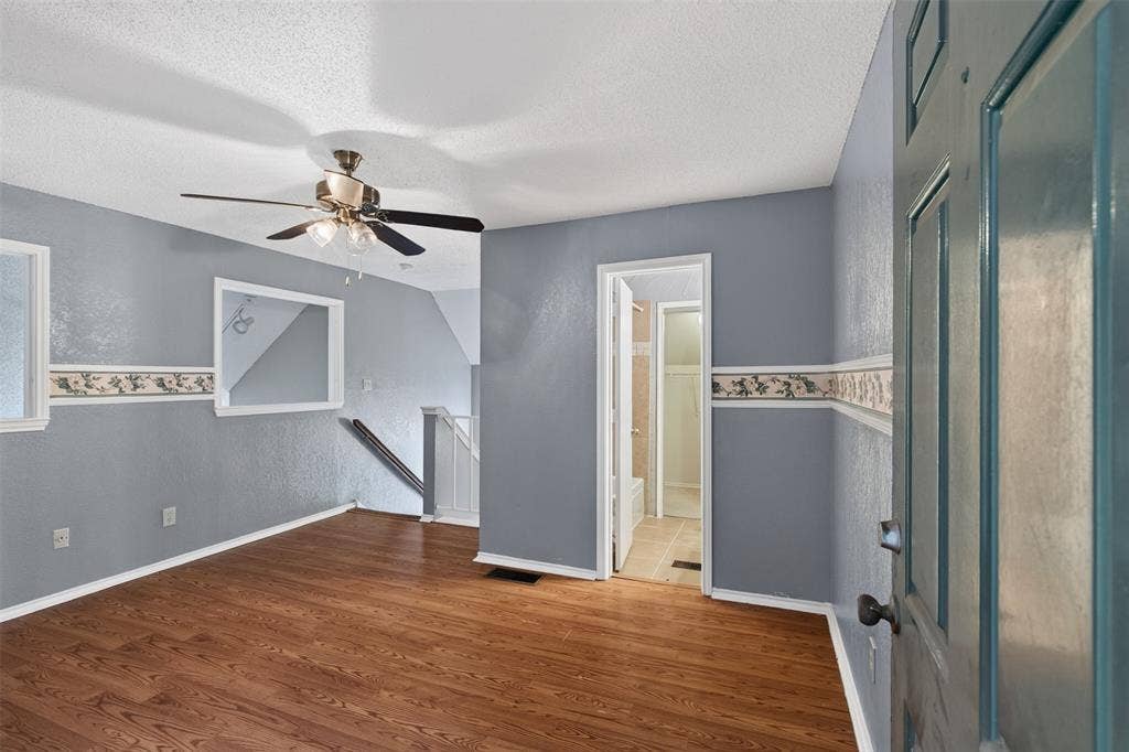 2301 Balsam Drive, #M210, Arlington, TX 76006 2301 Balsam Drive, #M210, Arlington, TX 76006