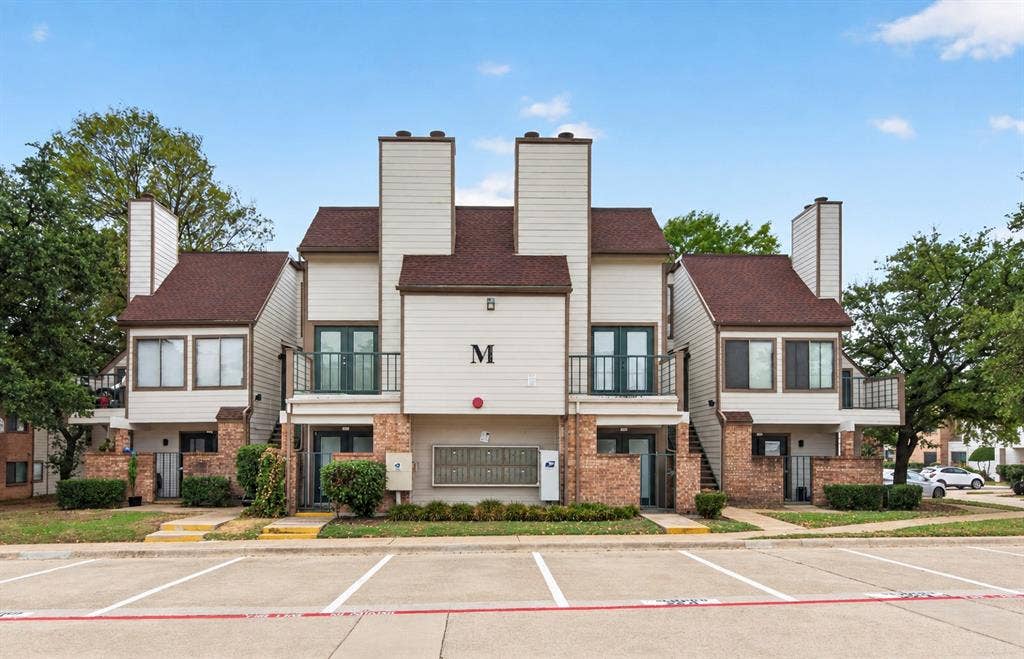 2301 Balsam Drive, #M210, Arlington, TX 76006 2301 Balsam Drive, #M210, Arlington, TX 76006