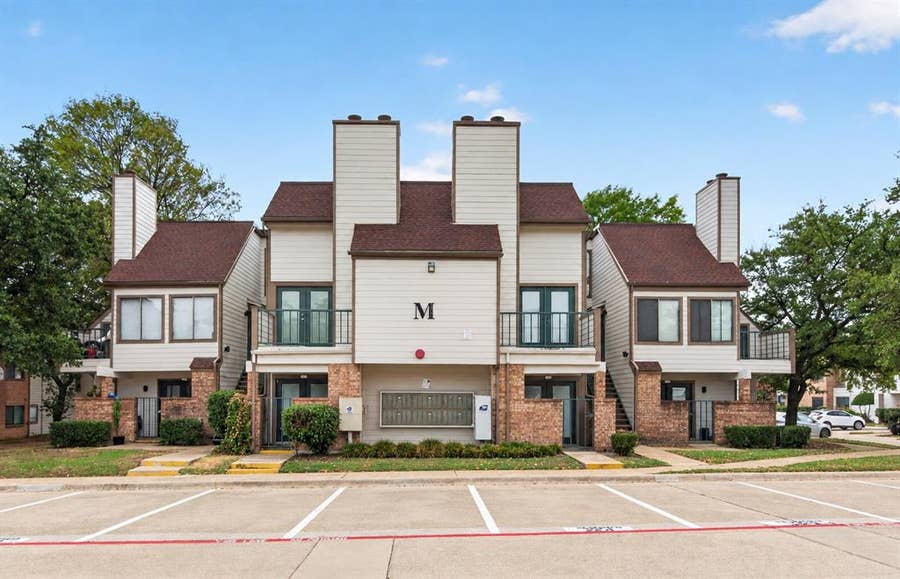 Property photo for 2301 Balsam Drive, #M210, Arlington, TX