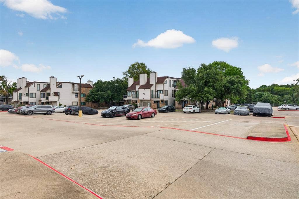 2301 Balsam Drive, #M210, Arlington, TX 76006 2301 Balsam Drive, #M210, Arlington, TX 76006