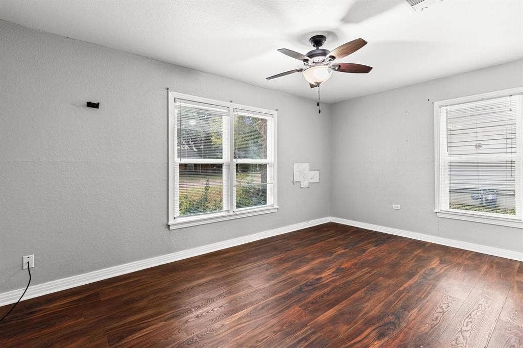 4205 Fort Avenue, Waco, TX 76710 Wood-finish flooring