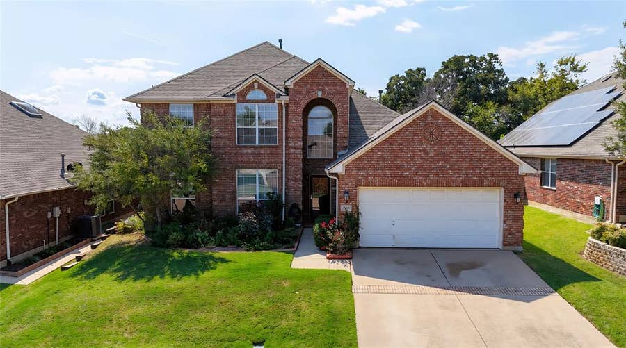 Property photo for 2316 Cherry Sage Drive, Arlington, TX