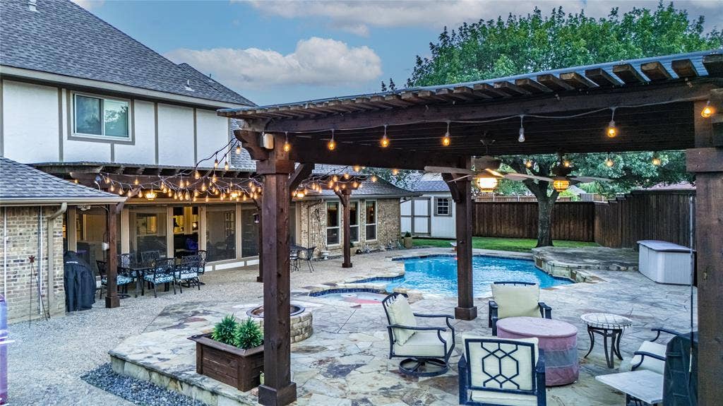 4009 Wilshire Court, Plano, TX 75023 4009 Wilshire Court, Plano, TX 75023