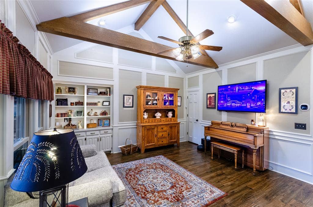 4009 Wilshire Court, Plano, TX 75023 Living room