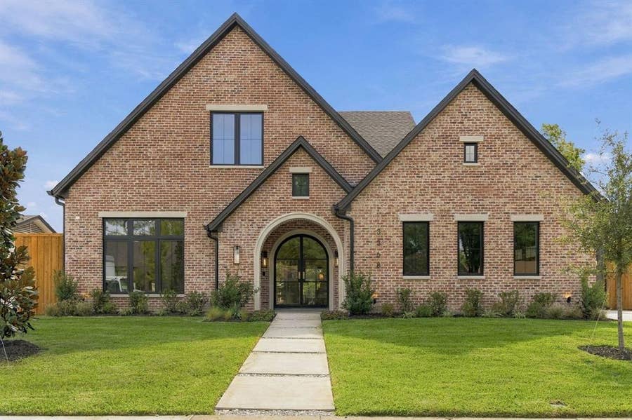 Property photo for 3368 Dorado Beach Drive, Farmers Branch, TX