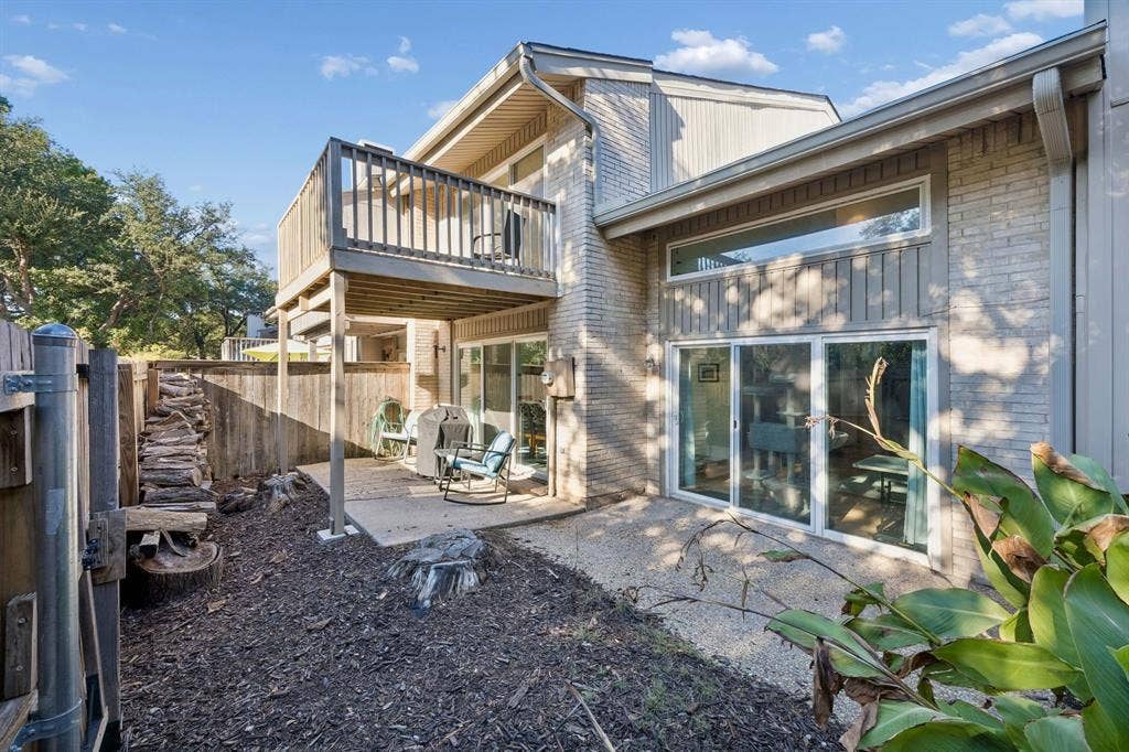 2958 Country Place Circle, Carrollton, TX 75006 2958 Country Place Circle, Carrollton, TX 75006