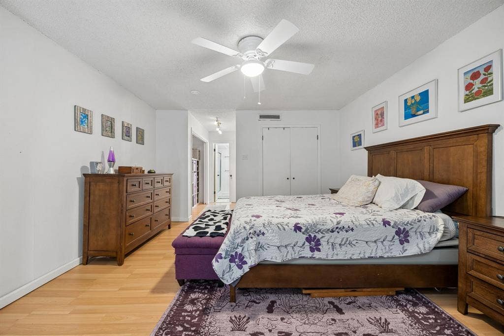 2958 Country Place Circle, Carrollton, TX 75006 2958 Country Place Circle, Carrollton, TX 75006