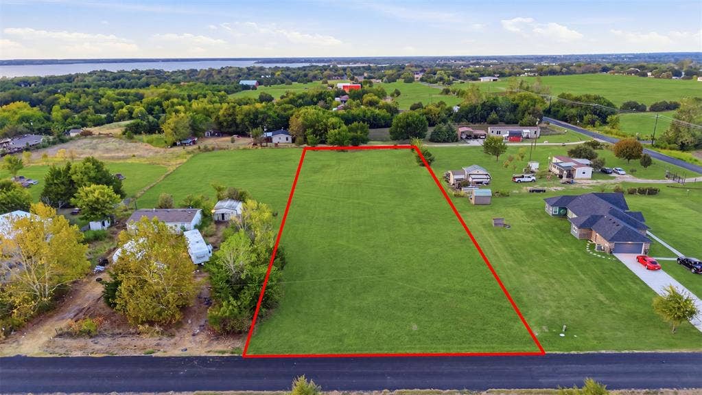 000 CR-760, Nevada, TX 75173 Expansive lot featuring a clear, level grass expanse