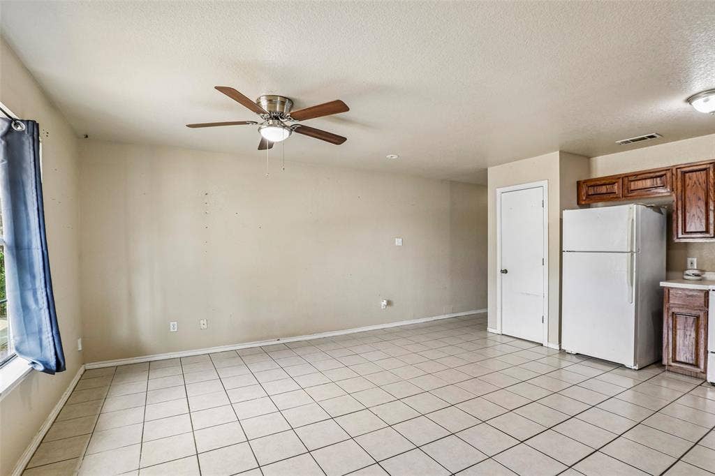 3100 Hale Avenue, #101 & 102, Fort Worth, TX 76106 Unit 101 living area open to the kitchen