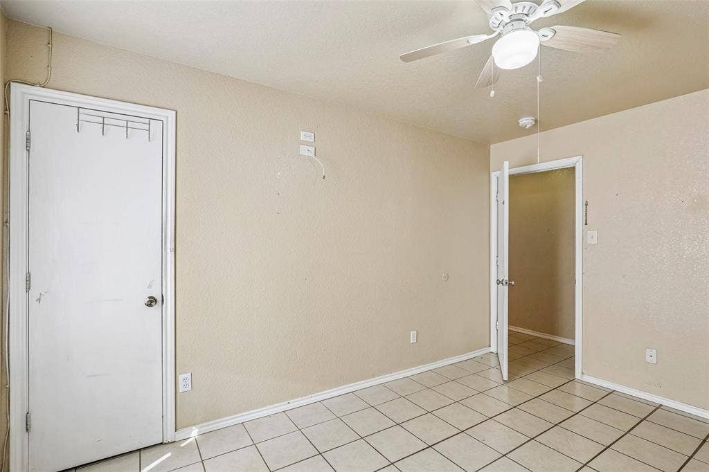 3100 Hale Avenue, #101 & 102, Fort Worth, TX 76106 Bedroom 1 second angle