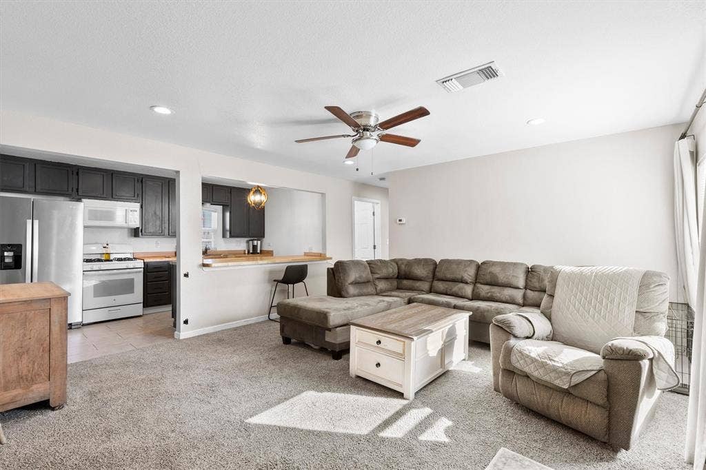 101 3rd Street, Valley View, TX 76272 101 3rd Street, Valley View, TX 76272