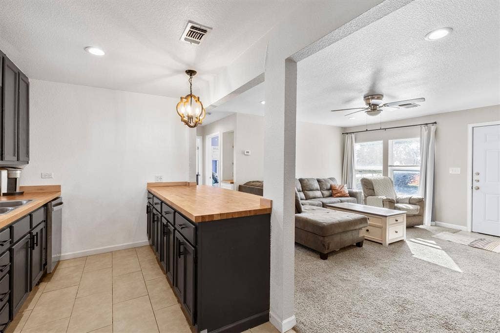 101 3rd Street, Valley View, TX 76272 101 3rd Street, Valley View, TX 76272