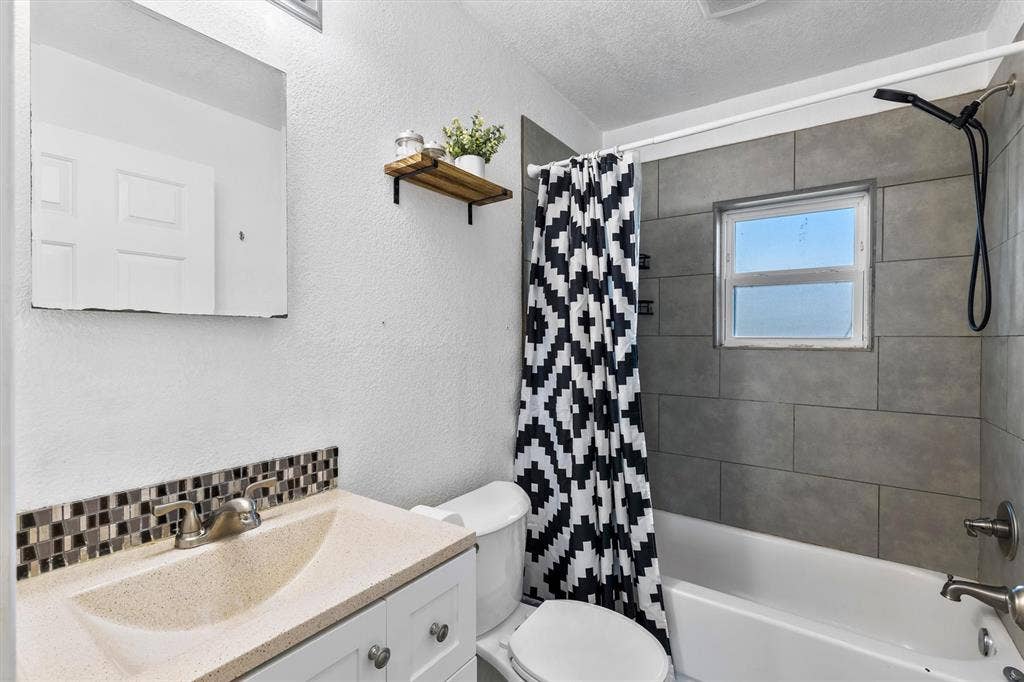 101 3rd Street, Valley View, TX 76272 101 3rd Street, Valley View, TX 76272