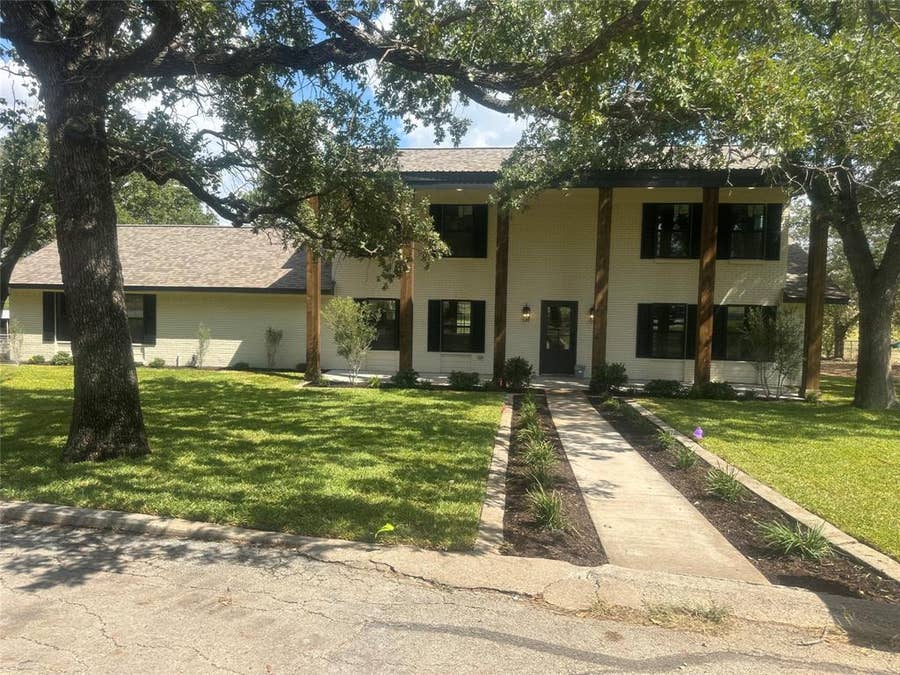 Property photo for 6661 Fm 920, Bridgeport, TX