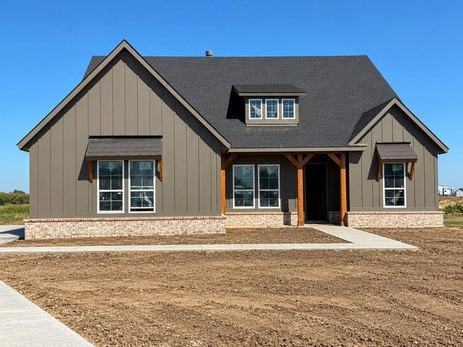 Property photo for 12404 Delta Court, Krum, TX