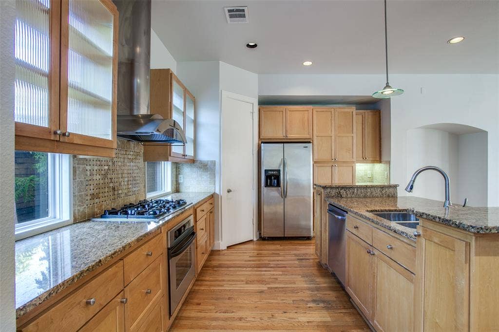 3805 Holland Avenue, Dallas, TX 75219 3805 Holland Avenue, Dallas, TX 75219