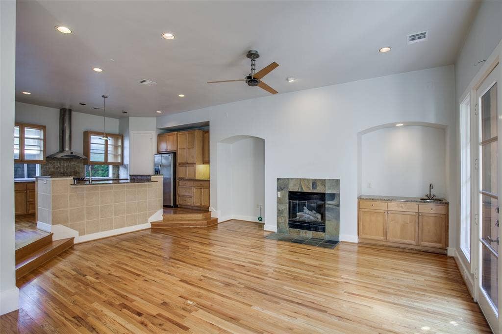 3805 Holland Avenue, Dallas, TX 75219 3805 Holland Avenue, Dallas, TX 75219
