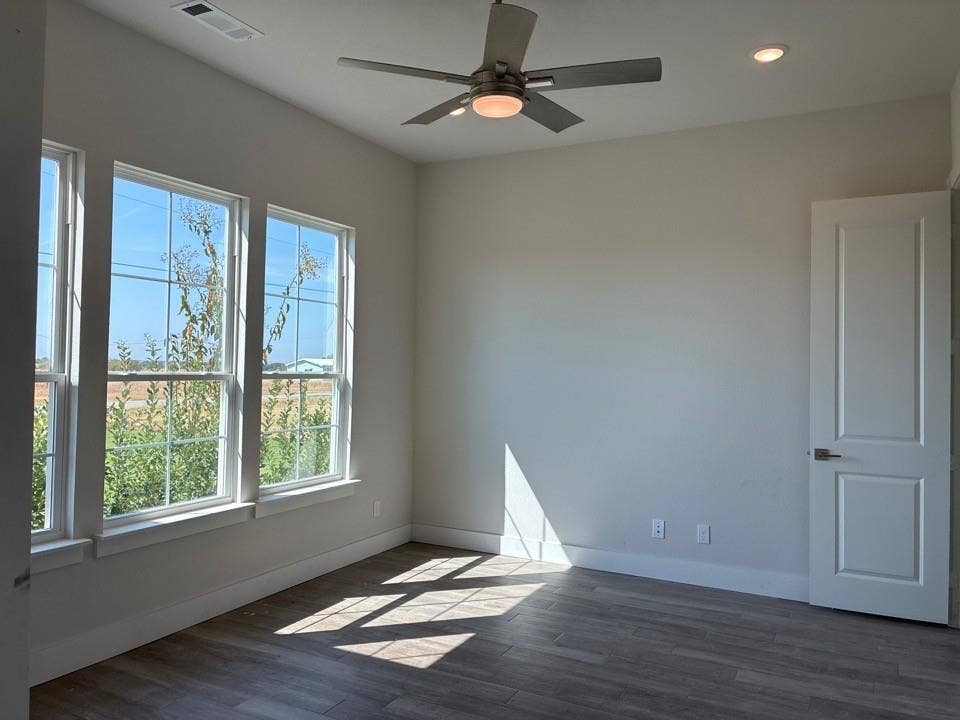 12450 Jackson Road, Krum, TX 76249