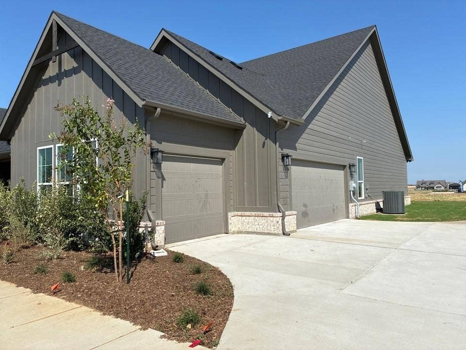 12450 Jackson Road, Krum, TX 76249