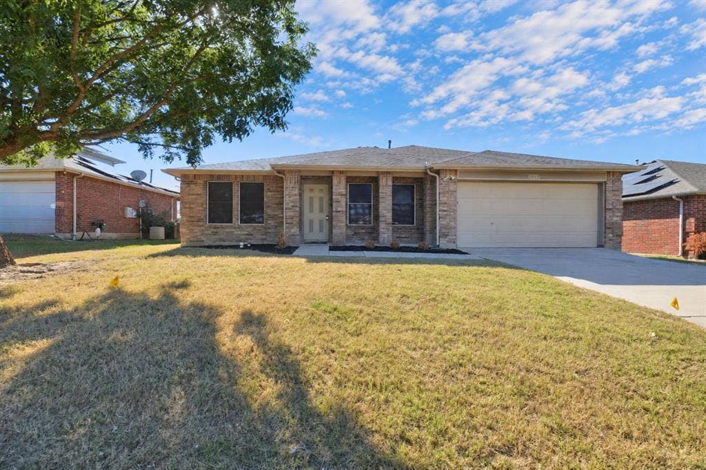 1015 Richmond Lane, Forney, TX 75126 1015 Richmond Lane, Forney, TX 75126