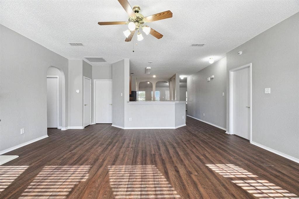 1015 Richmond Lane, Forney, TX 75126 1015 Richmond Lane, Forney, TX 75126