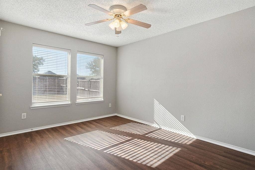 1015 Richmond Lane, Forney, TX 75126 1015 Richmond Lane, Forney, TX 75126