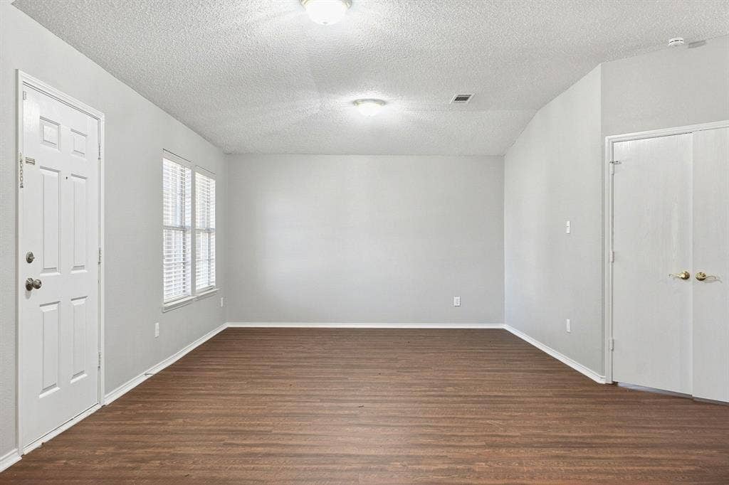 1015 Richmond Lane, Forney, TX 75126 1015 Richmond Lane, Forney, TX 75126