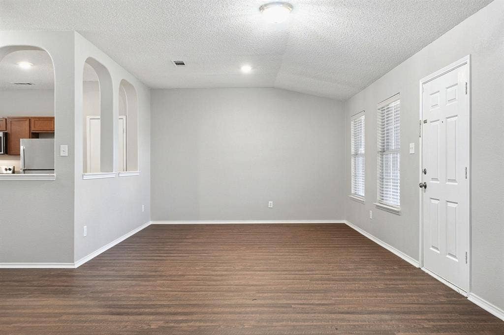 1015 Richmond Lane, Forney, TX 75126 1015 Richmond Lane, Forney, TX 75126
