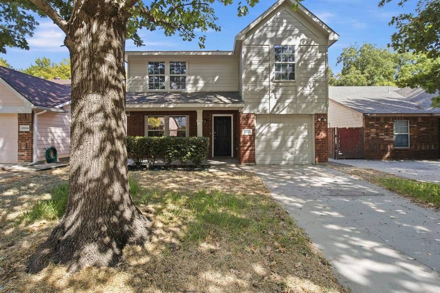 Property photo for 3056 Saint Nicholas Drive, Dallas, TX