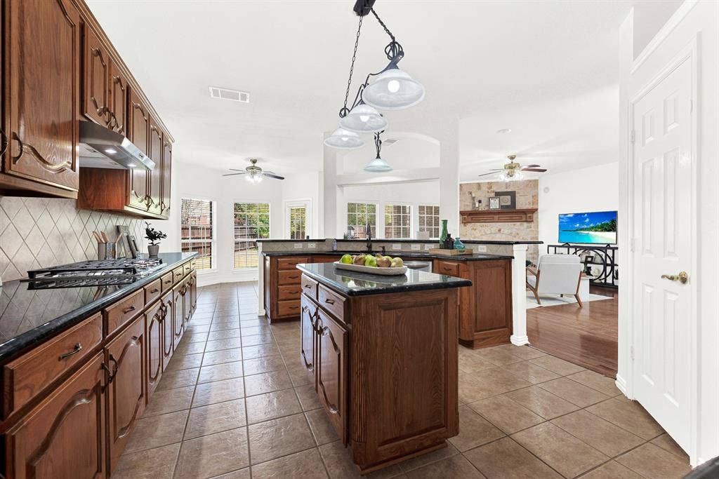 333 Green Acres Drive, Murphy, TX 75094 333 Green Acres Drive, Murphy, TX 75094