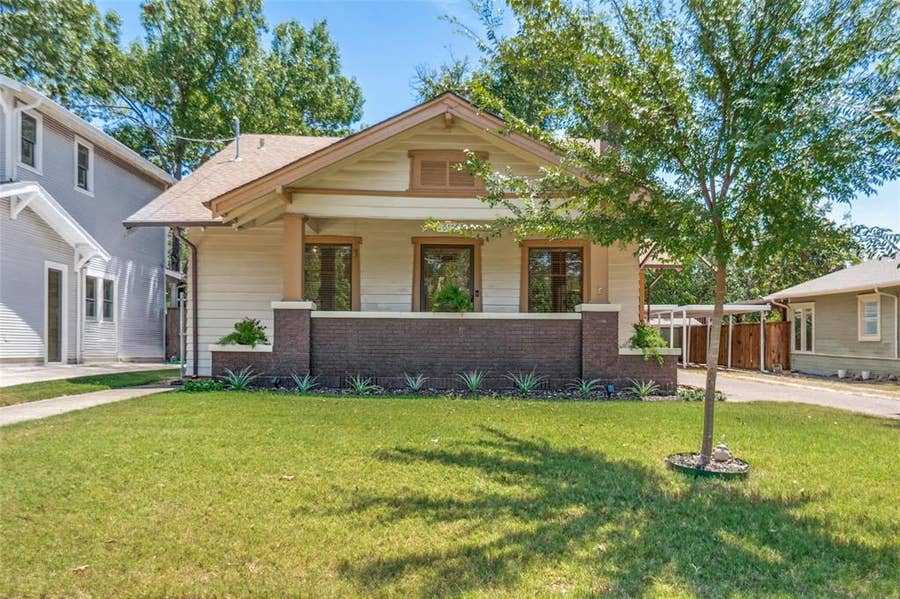 Property photo for 6106 Worth Street, Dallas, TX