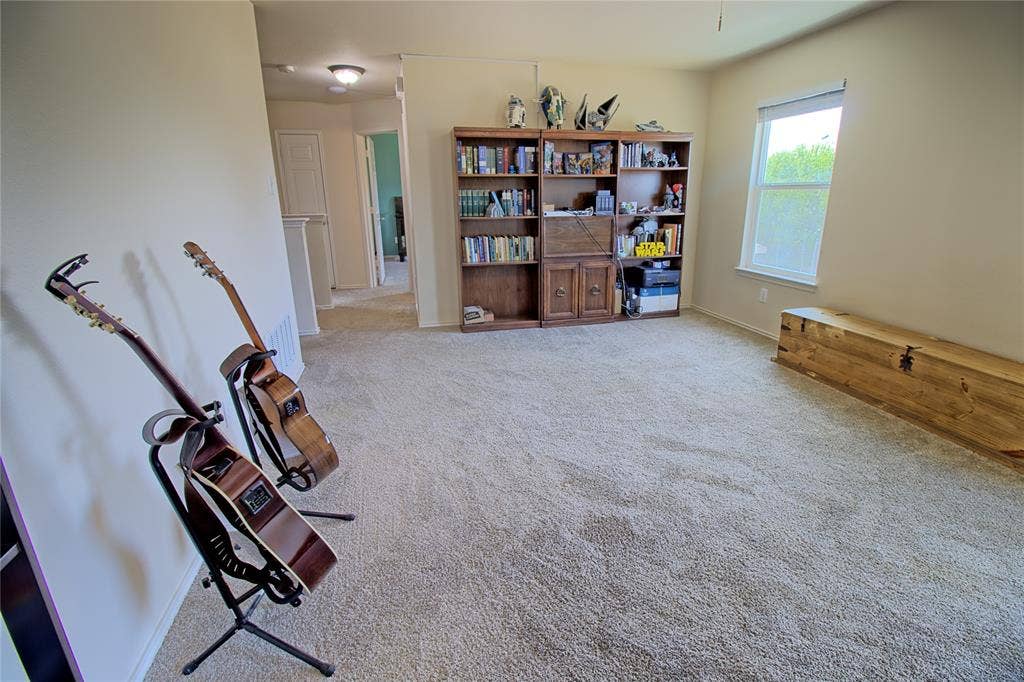 1312 Gayle Street, Burleson, TX 76028 1312 Gayle Street, Burleson, TX 76028