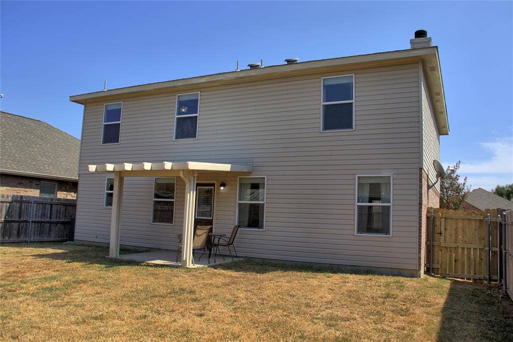 1312 Gayle Street, Burleson, TX 76028 1312 Gayle Street, Burleson, TX 76028
