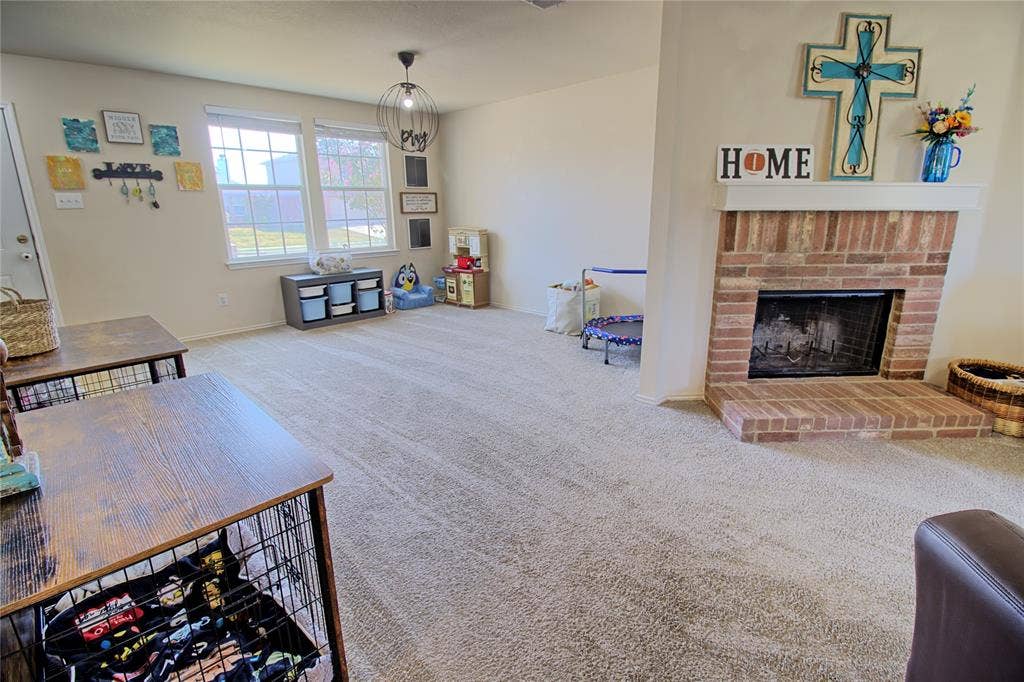 1312 Gayle Street, Burleson, TX 76028 1312 Gayle Street, Burleson, TX 76028