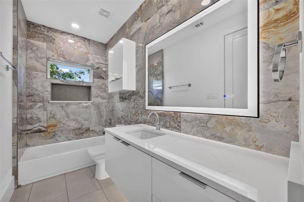 6829 Prosper Street, Dallas, TX 75209 6829 Prosper Street, Dallas, TX 75209