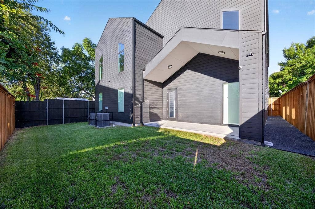 6829 Prosper Street, Dallas, TX 75209 6829 Prosper Street, Dallas, TX 75209