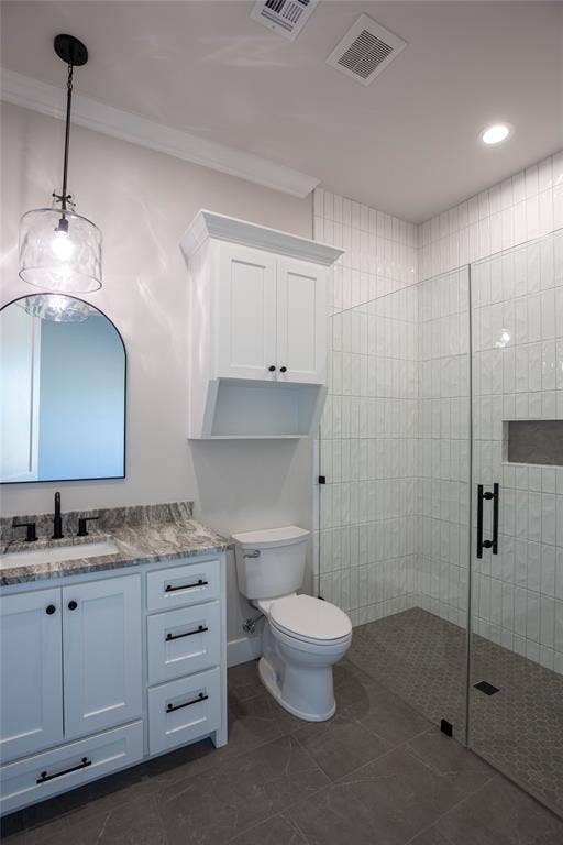 206 Knights Crossing Road, Lorena, TX 76655 Ensuite Bathroom with walk-in Shower. (Could make a great 2nd master)